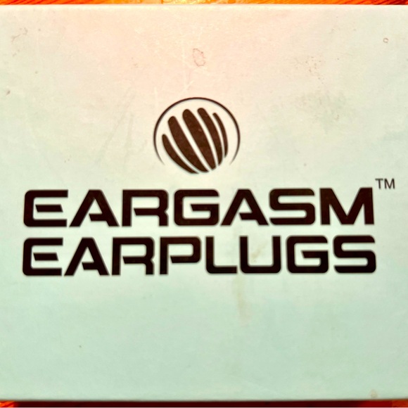 NOISE CANCELLING EARPLUGS WILL HELP STOP RINGING EARS, SAVE YOUR HEARING - Picture 1 of 3